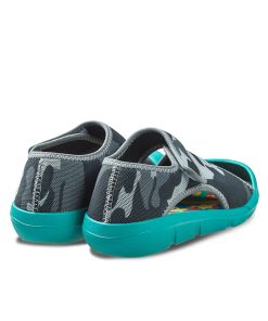 Little Blue Lamb, Wasserschuhe